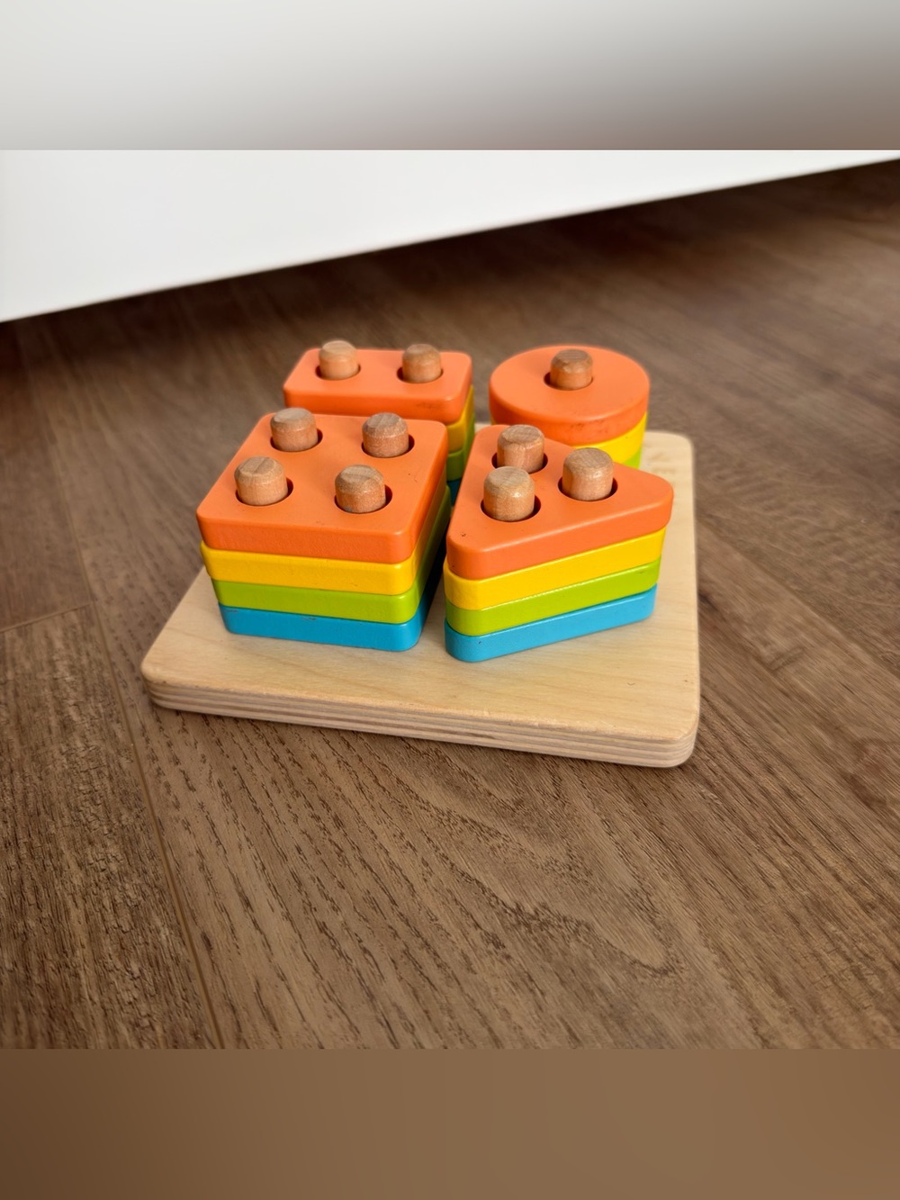 Lovevery Wooden Stacking Shape Toy Orange Blue Green Yellow Motor Skills